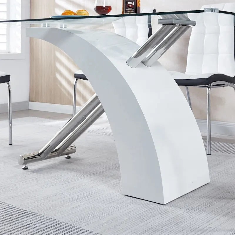 Tavolo da pranzo rettangolare con piano in vetro