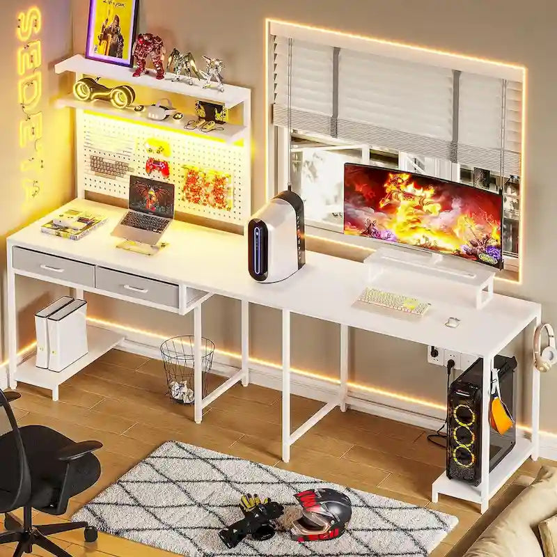 Scrivania da gaming a L con pannello forato e cassetti, supporto per monitor