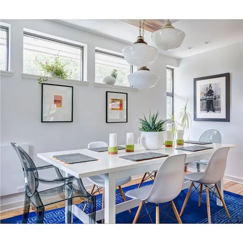 Sedia in acrilico trasparente dal design moderno con braccioli, per interni ed esterni, da pranzo o cucina